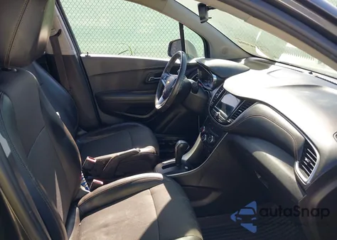 2018 Chevrolet Trax Lt z USA, uszkodzony, nr VIN KL7CJLSB7JB677219